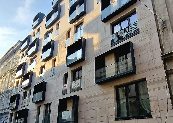 Apartamento A101 - Liberty Bridge Projection With Free Parking *